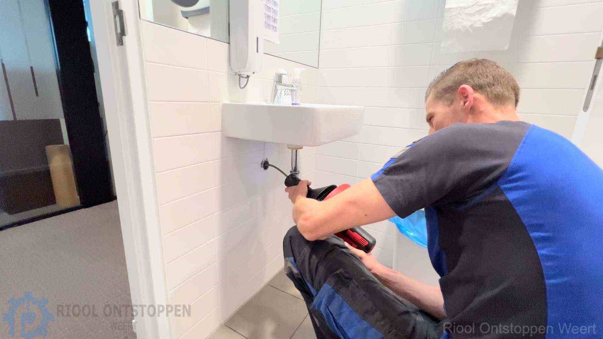 Afvoer ontstoppen Weert
